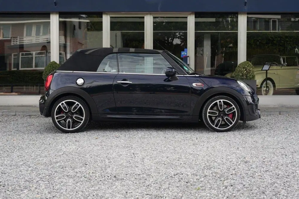 Mini Cabrio 2.0 JCW CHILI uit 2020, foto 4