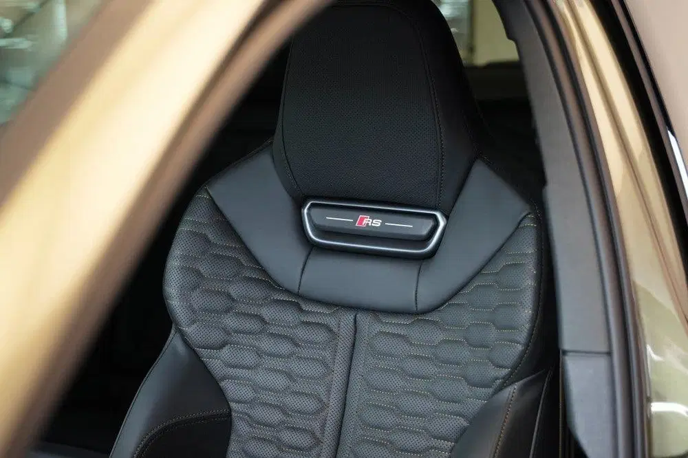 Audi RS5 RS5 AVANT E-HYBRID uit 2026, foto 7