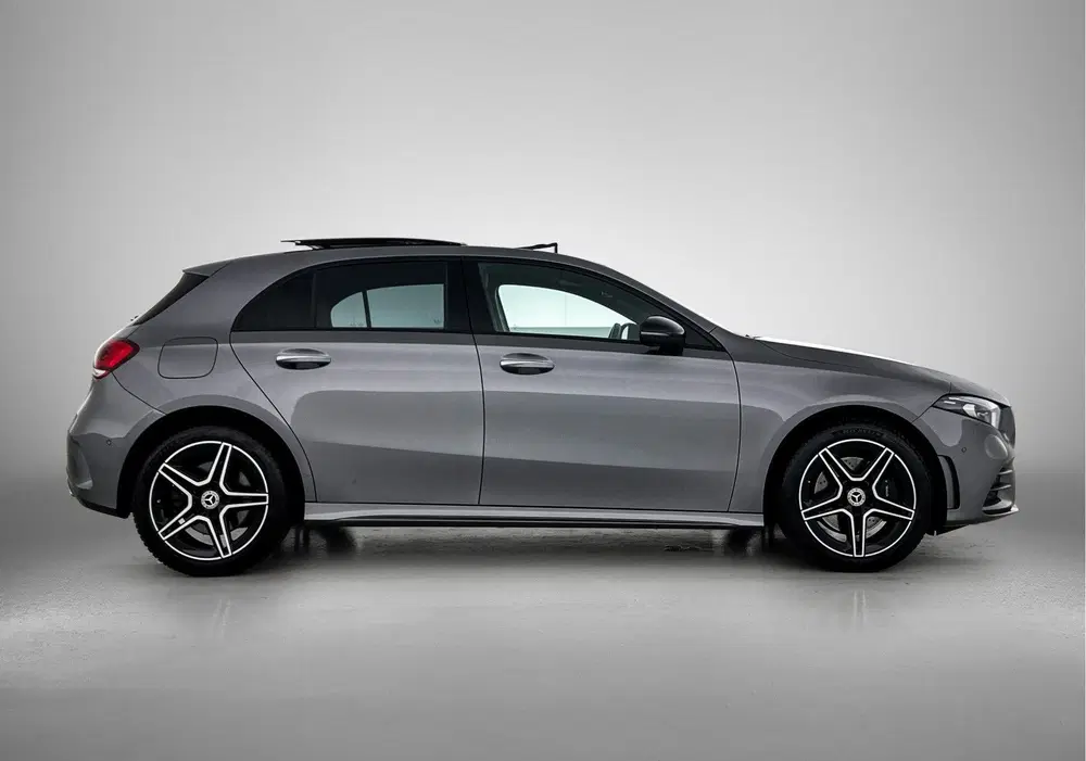 Mercedes-Benz A-Klasse 250 e AMG Line uit 2022, foto 14