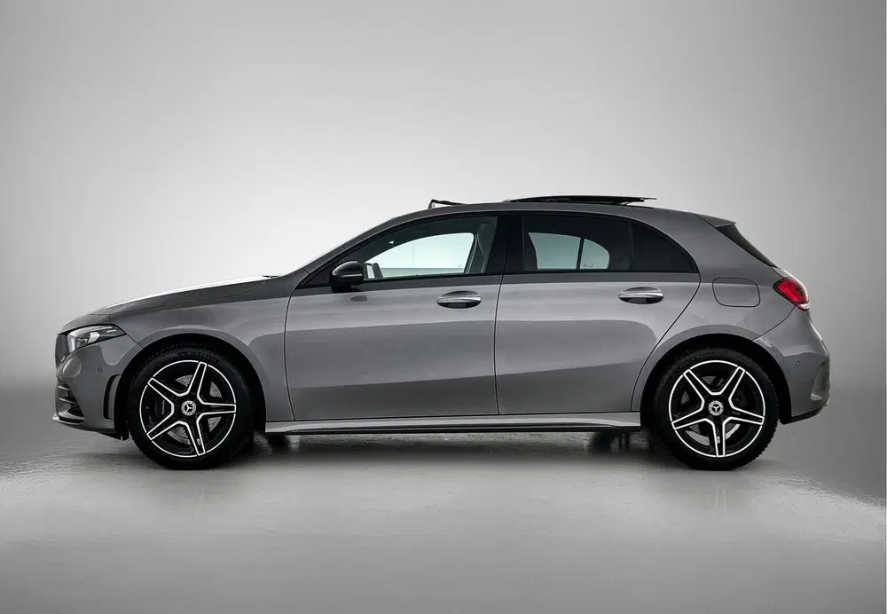 Mercedes-Benz A-Klasse 250 e AMG Line uit 2022, foto 3