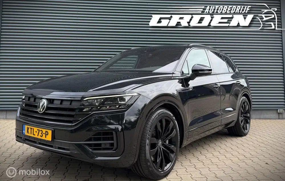 Volkswagen Touareg 3.0 TSi 4MOTION R-LINE PANO uit 2023