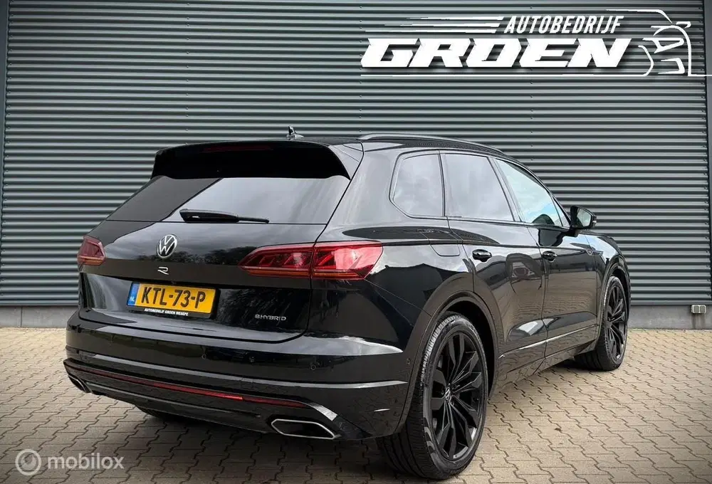 Volkswagen Touareg 3.0 TSi 4MOTION R-LINE PANO uit 2023, foto 9