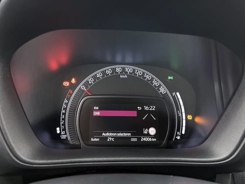 Toyota Aygo X 1.0 VVT-i MT Play uit 2025, foto 5