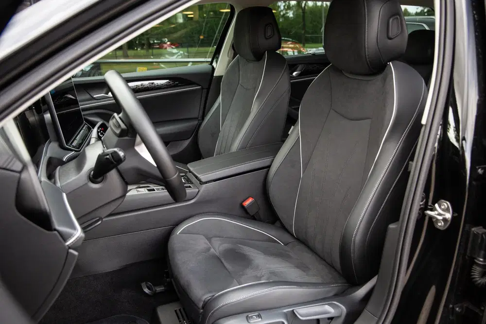 Volkswagen Passat 1.5 eTSI Elegance Business uit 2025, foto 3