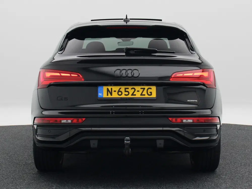 Audi Q5 50 TFSi 299 Pk e S edition uit 2021, foto 5