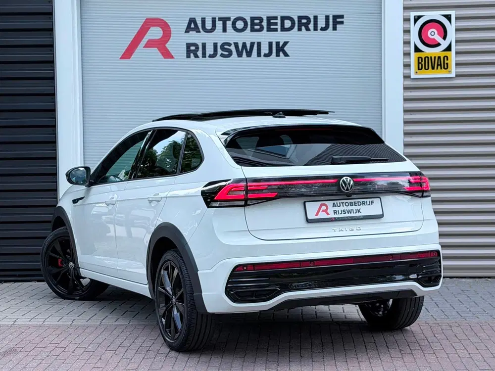 Volkswagen Taigo 1.5 TSI 3xR-Line Pano uit 2022, foto 3