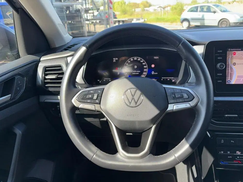 Volkswagen T-Cross 1.0 TSI LIFE EDITION uit 2024, foto 12