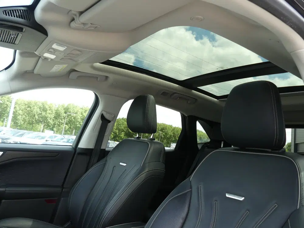 Ford Kuga 2.5 PHEV Vignale uit 2021, foto 13