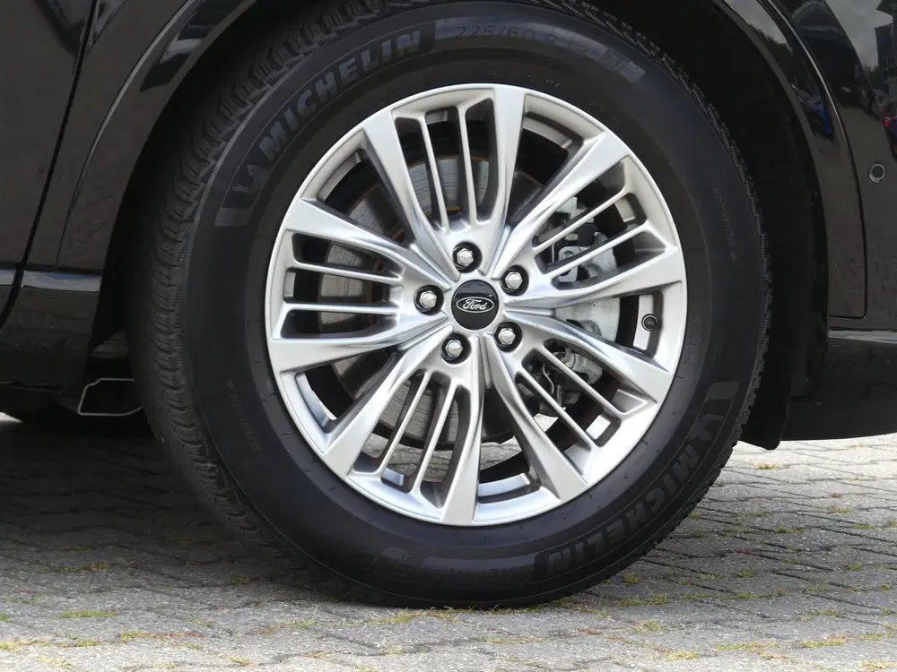 Ford Kuga 2.5 PHEV Vignale uit 2021, foto 6