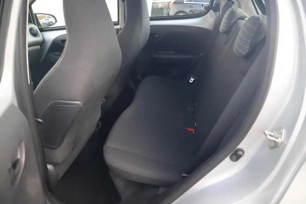 Peugeot 108 1.0 e-VTi Active NAP All-season banden Air uit 2021, foto 10