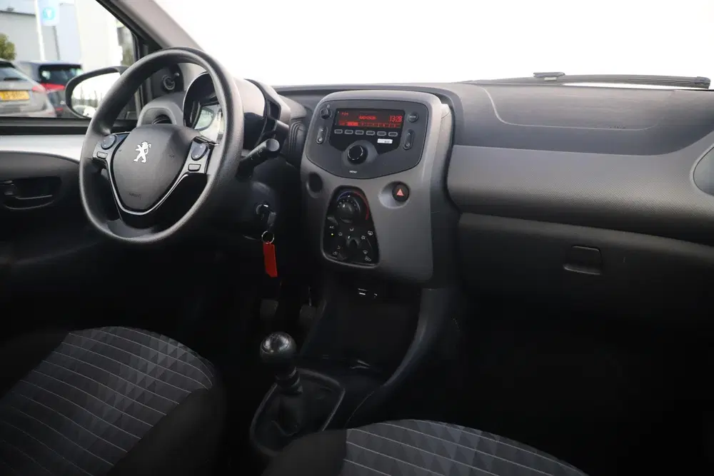 Peugeot 108 1.0 e-VTi Active NAP All-season banden Air uit 2021, foto 14