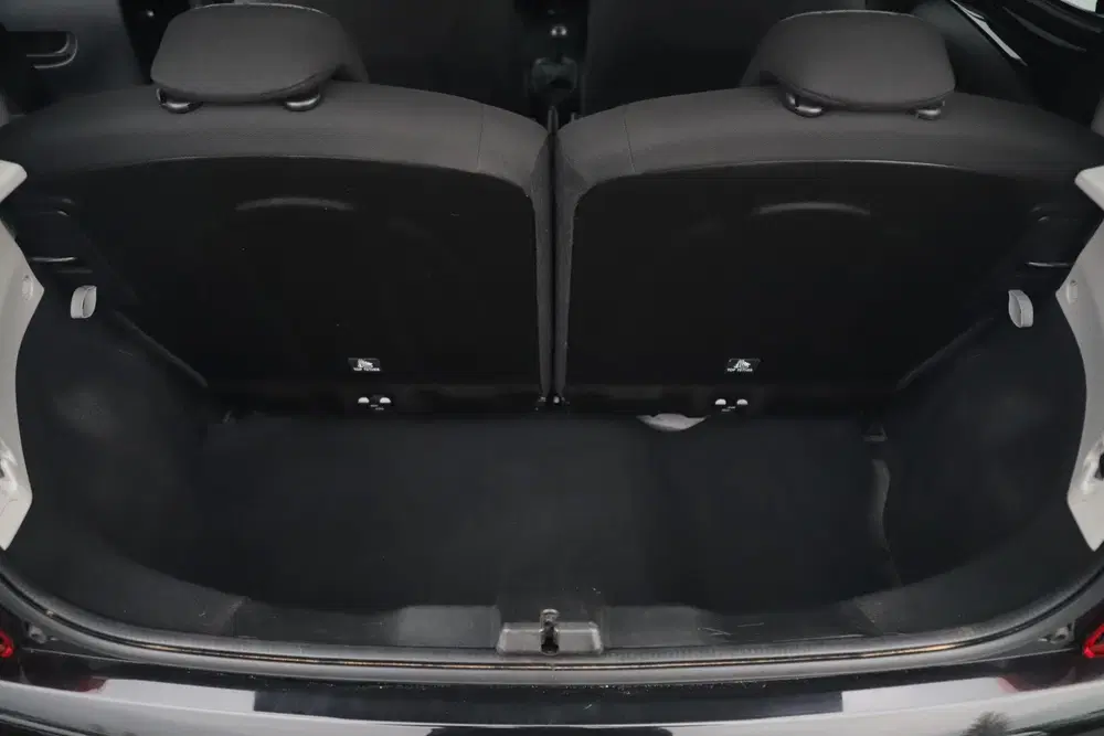 Peugeot 108 1.0 e-VTi Active Radio Bluetooth Airco Ele uit 2021, foto 10