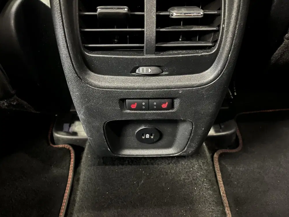 Ford Kuga 2.5 PHEV ST-Line uit 2023, foto 10