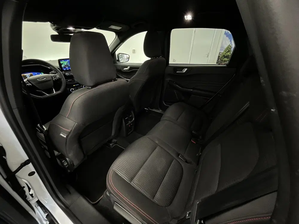 Ford Kuga 2.5 PHEV ST-Line uit 2023, foto 8