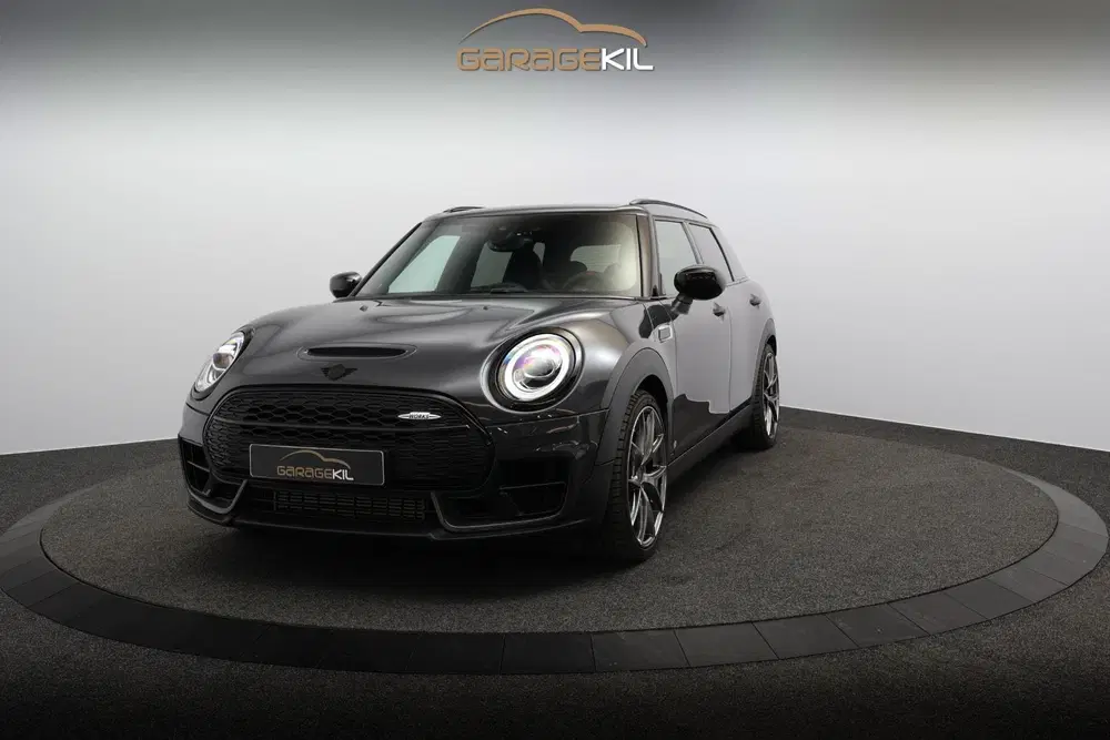 Mini Clubman 2.0 JCW ALL4 Chili Dealeronderh uit 2020, foto 2