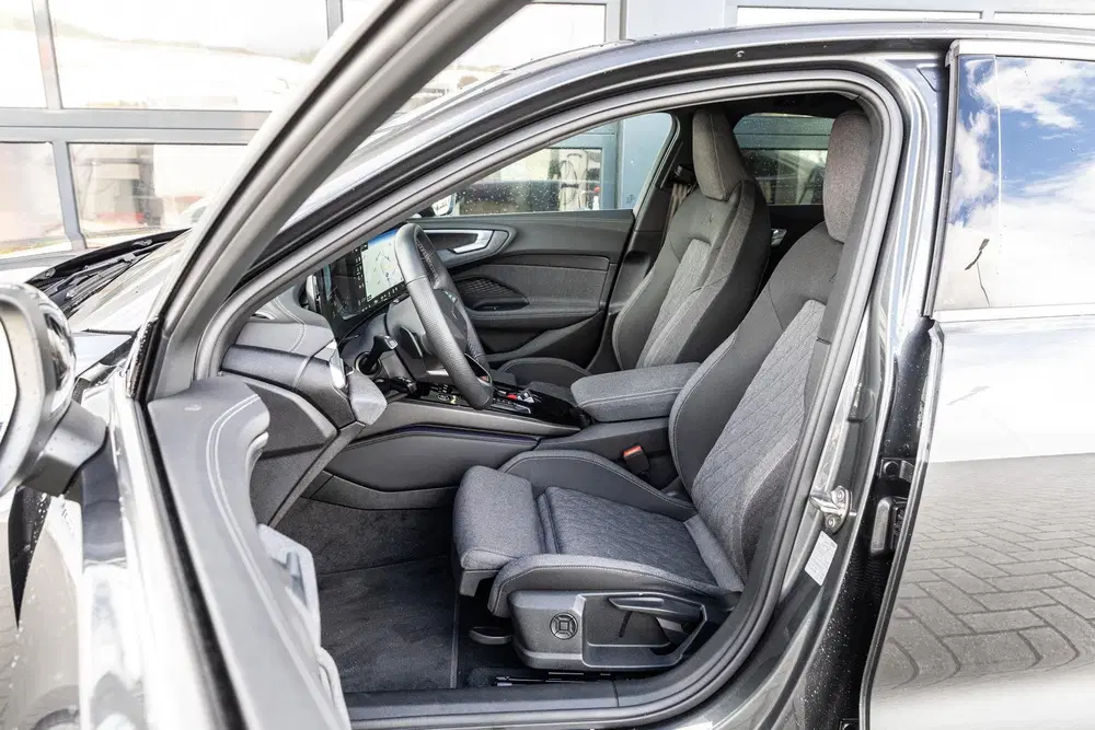 Audi A5 2.0 e-hybrid 299pk quattro S edition uit 2025, foto 4