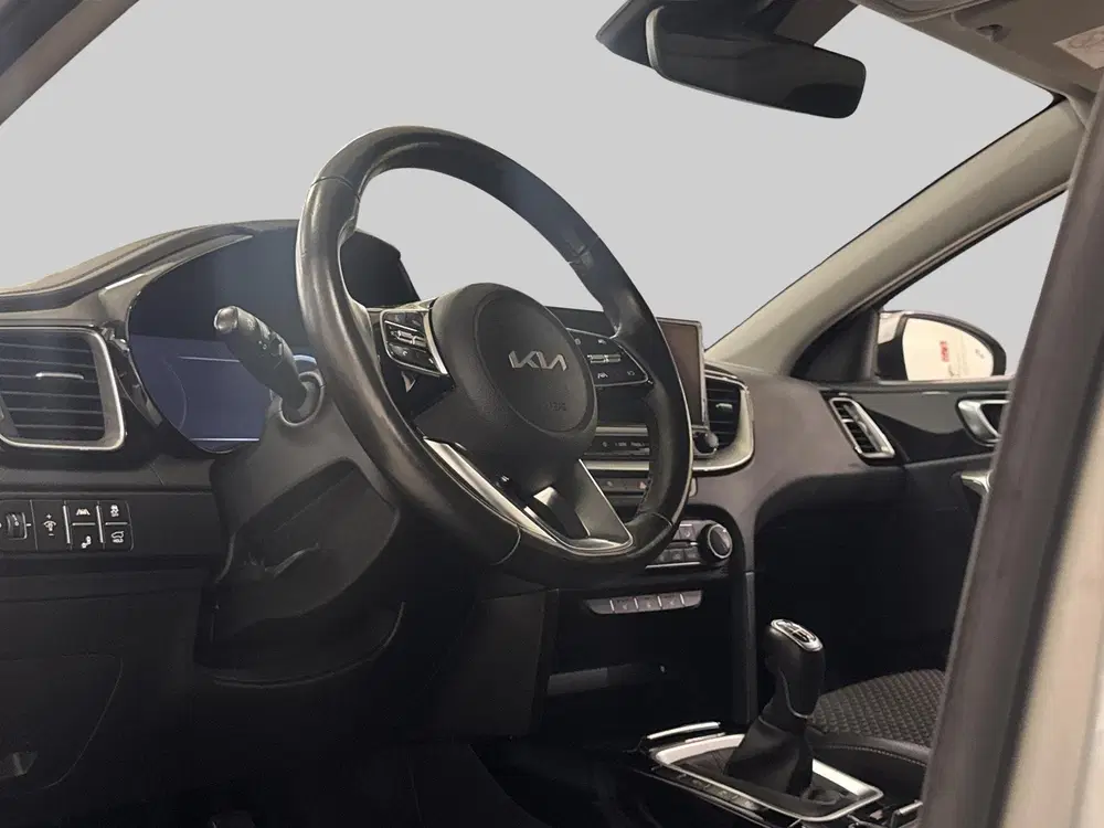 Kia Ceed 1.0 T-GDi ExecutiveLine uit 2024, foto 4