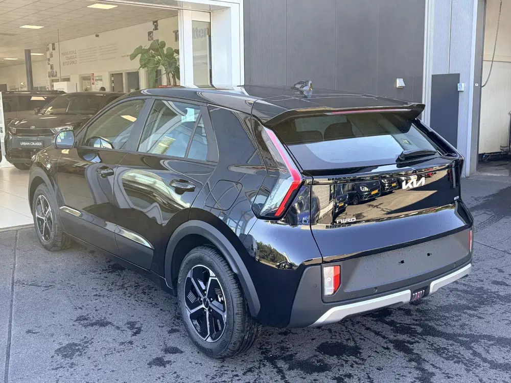 Kia Niro 1.6 GDi Hybrid ComfortLine Nu €3.000 uit 2026, foto 2