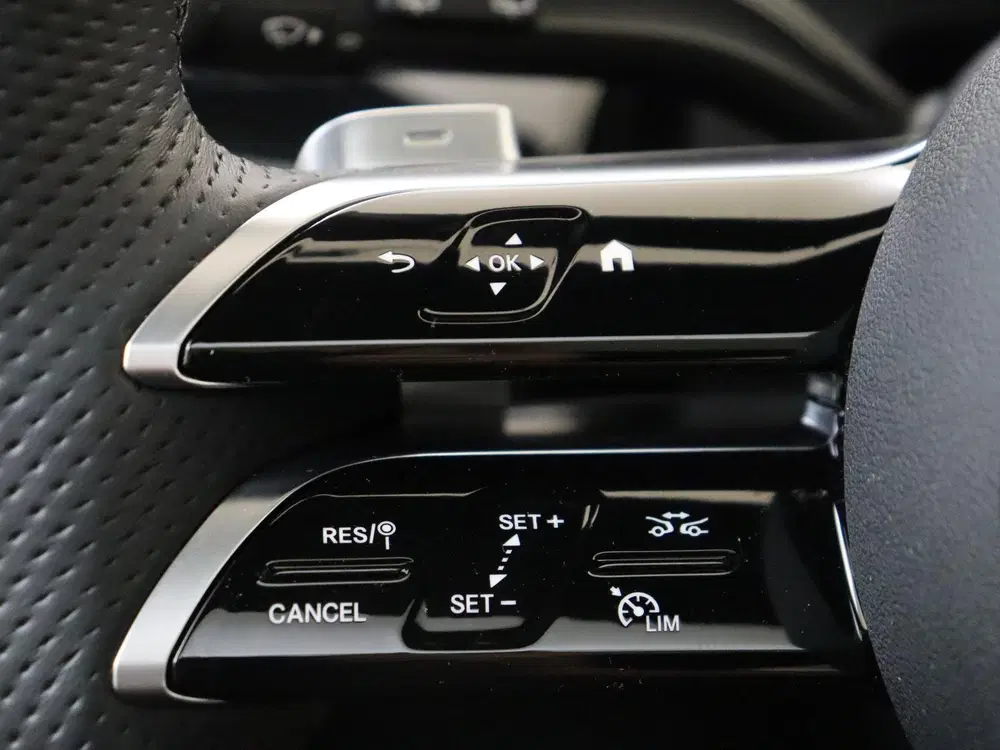 Mercedes-Benz A-Klasse 250 e Star Edition AMG Line uit 2025, foto 12