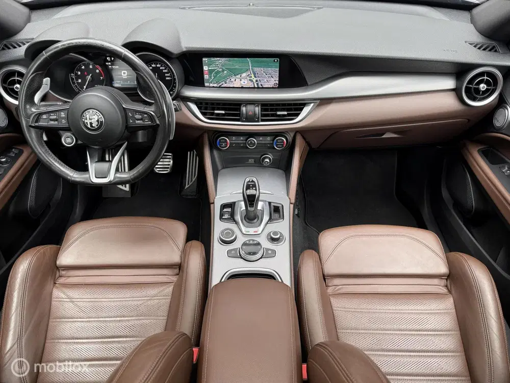 Alfa Romeo Stelvio 2.0 T AWD Veloce Panodak Leer Navi Carpla uit 2020, foto 4