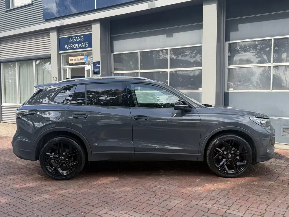 Volkswagen Tiguan 1.5 eTSI R-line uit 2025, foto 4