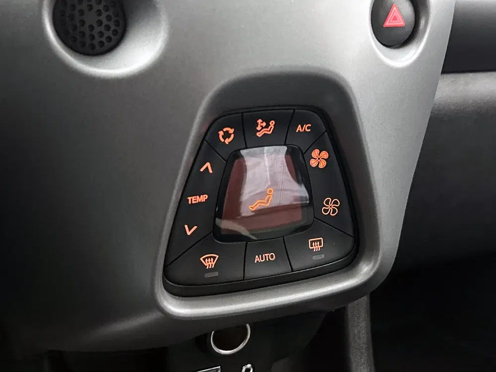 Toyota Aygo 1.0 VVT-i x-Joy uit 2019, foto 11