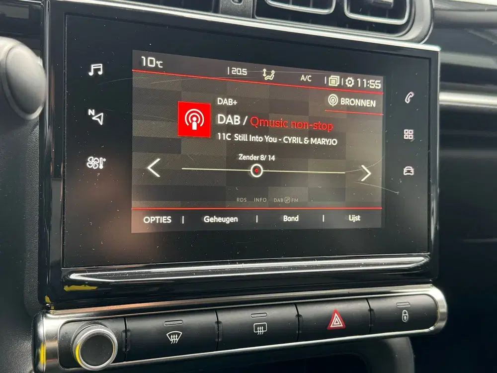 Citroën C3 Citroen C3 1.2 PureTech S&S Shine uit 2019, foto 14