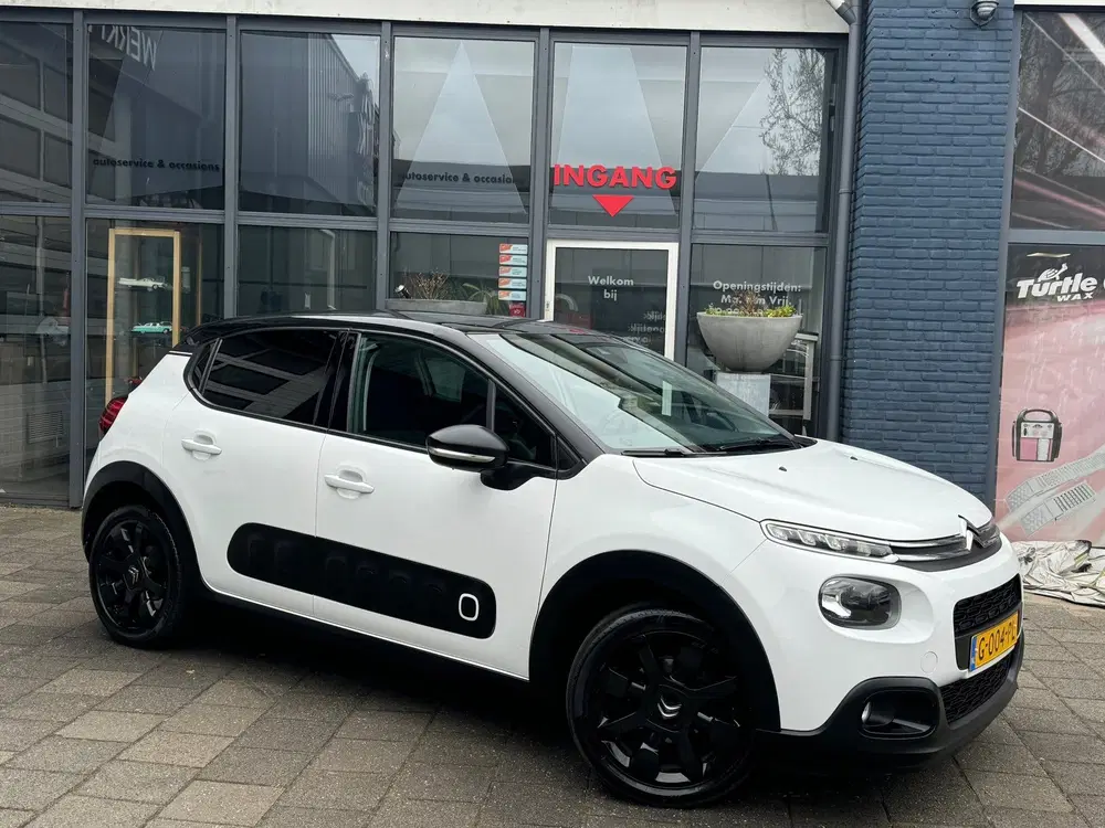Citroën C3 Citroen C3 1.2 PureTech S&S Shine uit 2019, foto 3