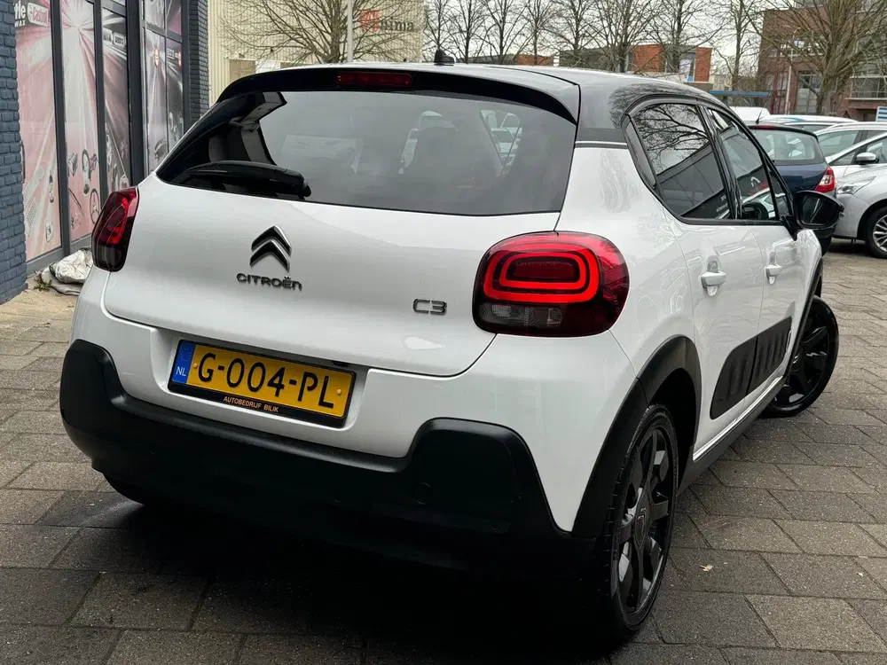 Citroën C3 Citroen C3 1.2 PureTech S&S Shine uit 2019, foto 8