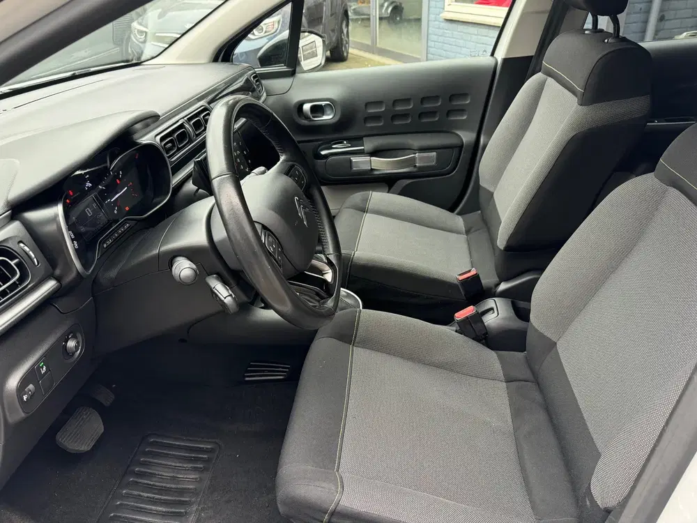 Citroën C3 Citroen C3 1.2 PureTech S&S Shine uit 2019, foto 9