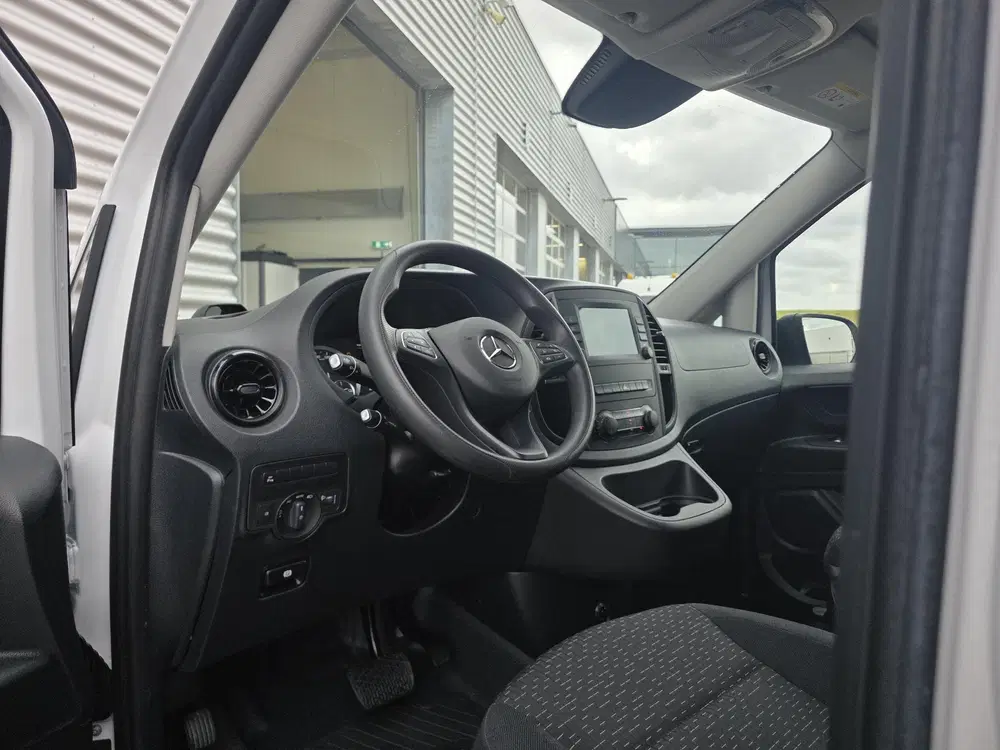 Mercedes-Benz Vito eVito 112 L3 60 kWh STOELVERWARMING uit 2024, foto 12