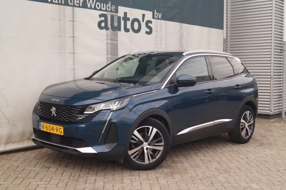Peugeot 3008 1.2 PureTech 130pk Allure -NAVI-ECC-PDC-CA uit 2022, foto 3
