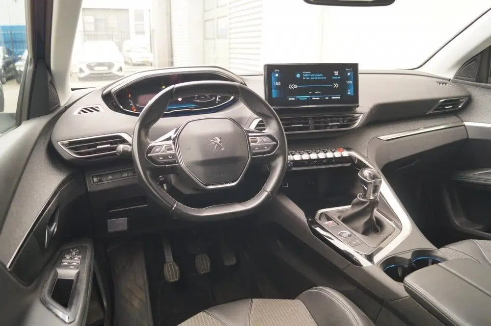 Peugeot 3008 1.2 PureTech 130pk Allure -NAVI-ECC-PDC-CA uit 2022, foto 9