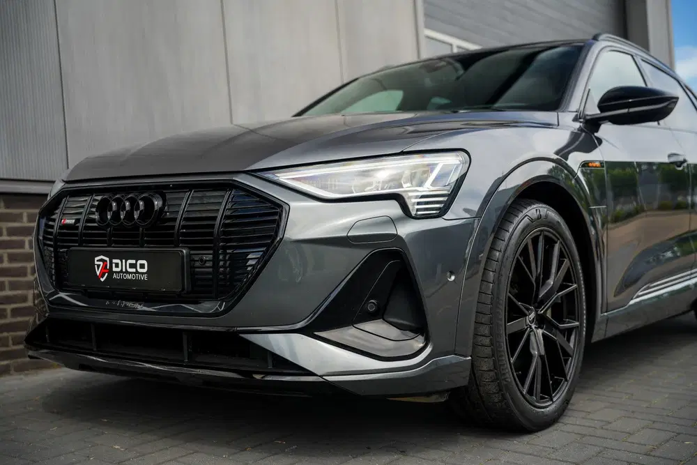 Audi e-tron 55 Quattro 408 pk Edition 95 kWh S-Line uit 2021, foto 10