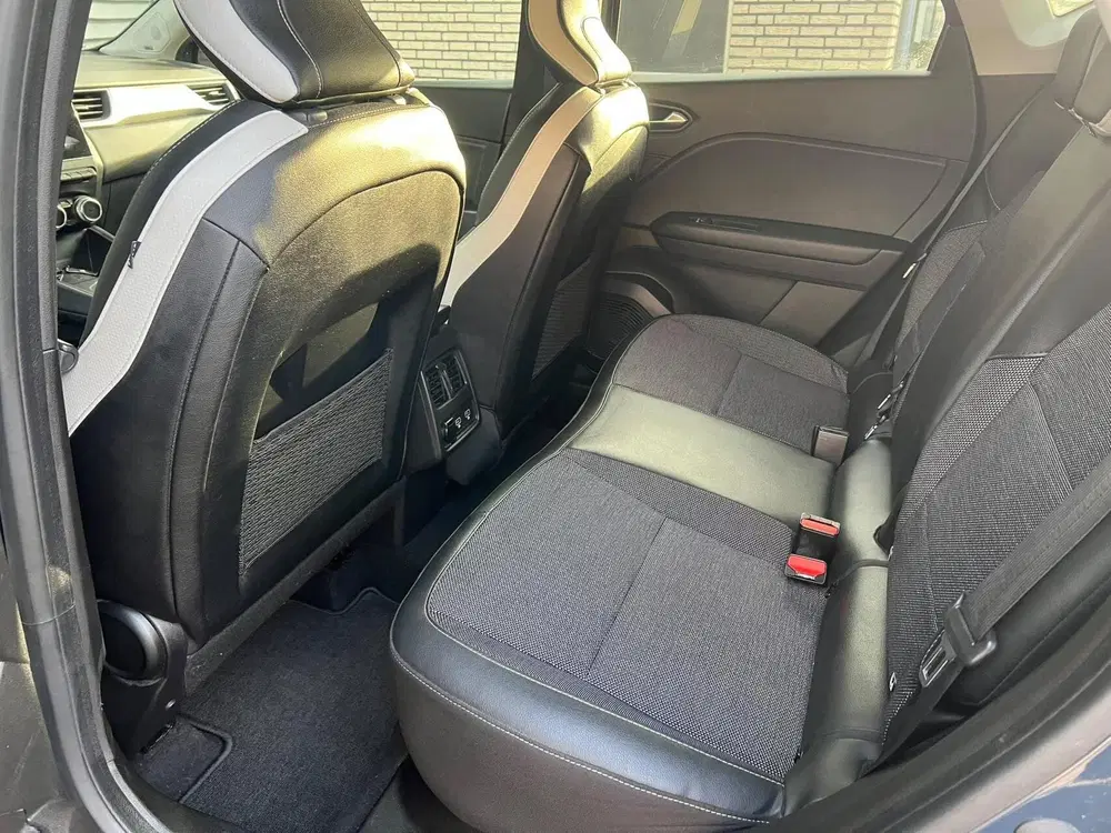 Renault Captur 1.6 E-Tech Plug-in Hybrid 160 Business uit 2020, foto 10