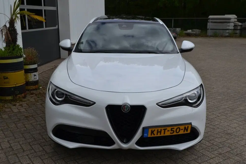 Alfa Romeo Stelvio 2.0 T AWD Sprint uit 2021, foto 10