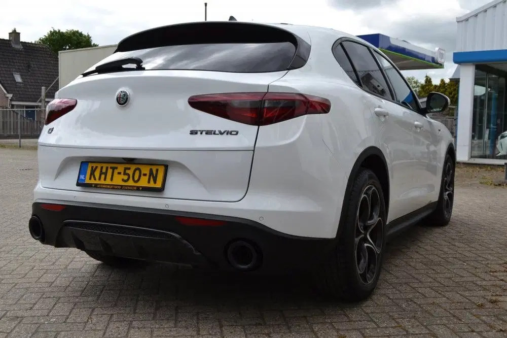 Alfa Romeo Stelvio 2.0 T AWD Sprint uit 2021, foto 9