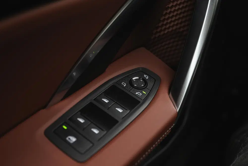 BMW iX2 eDrive20 M Sport uit 2026, foto 8