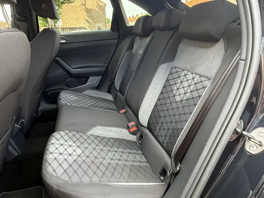 Volkswagen Taigo 1.0 TSI R-Line Business uit 2023, foto 13