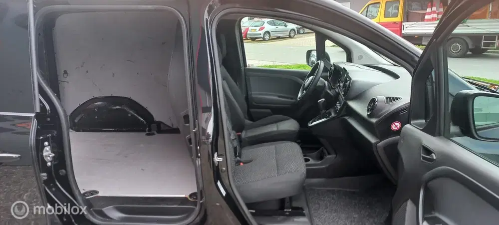 Mercedes-Benz Citan Mercedes Citan bestel 110 CDI L1 uit 2023, foto 10