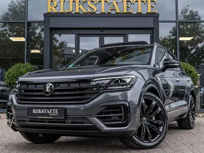 Volkswagen Touareg 3.0 TSI eHybrid R-Line uit 2022
