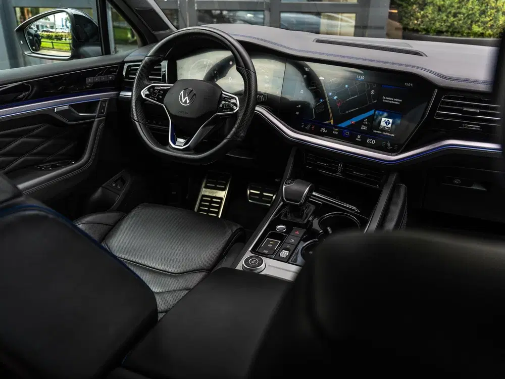 Volkswagen Touareg 3.0 TSI eHybrid R-Line uit 2022, foto 10