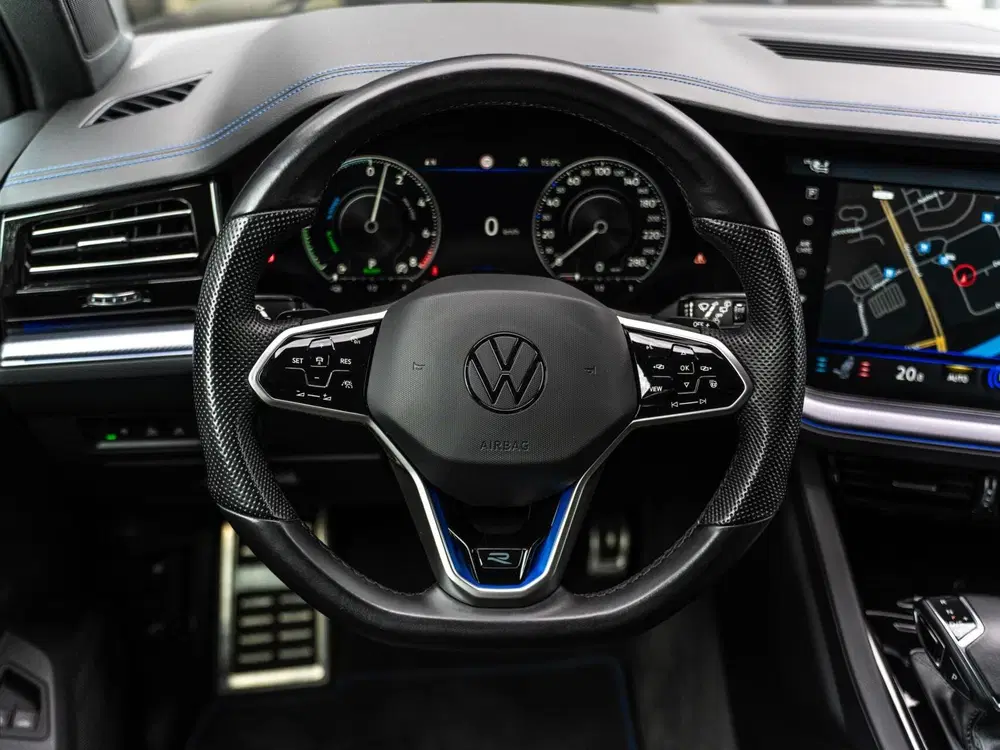 Volkswagen Touareg 3.0 TSI eHybrid R-Line uit 2022, foto 11