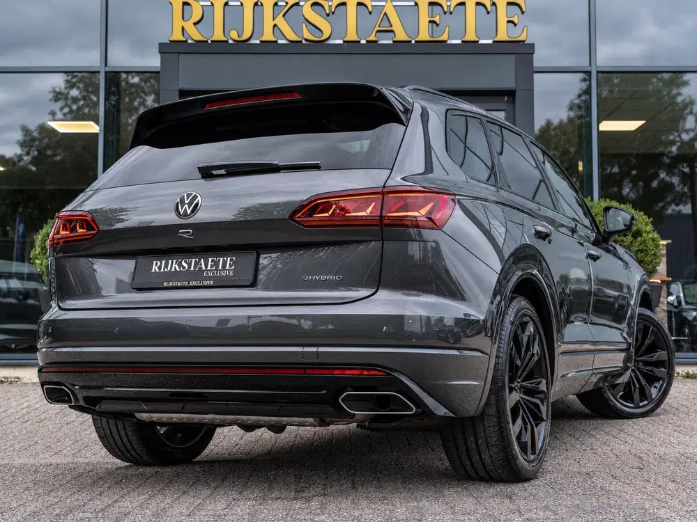 Volkswagen Touareg 3.0 TSI eHybrid R-Line uit 2022, foto 7