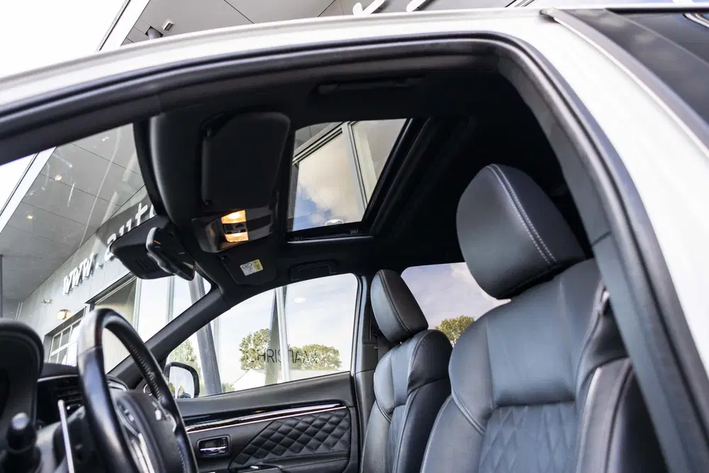 Mitsubishi Outlander 2.4 PHEV Instyle uit 2019, foto 14