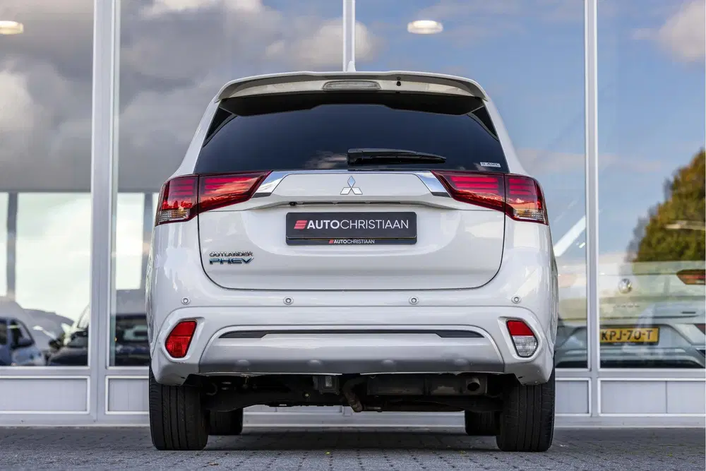 Mitsubishi Outlander 2.4 PHEV Instyle uit 2019, foto 4