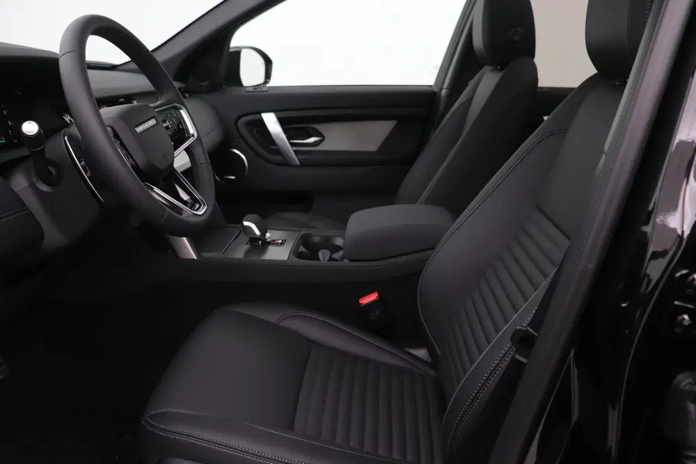Land Rover Discovery Sport P270e Dynamic SE uit 2025, foto 3
