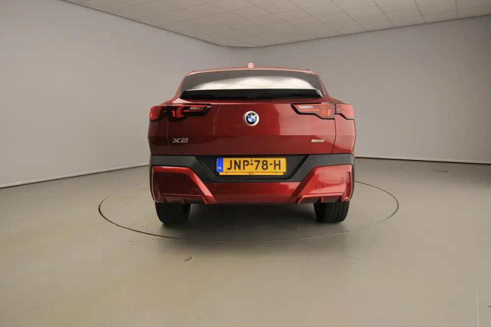 BMW X2 sDrive20i uit 2025, foto 3