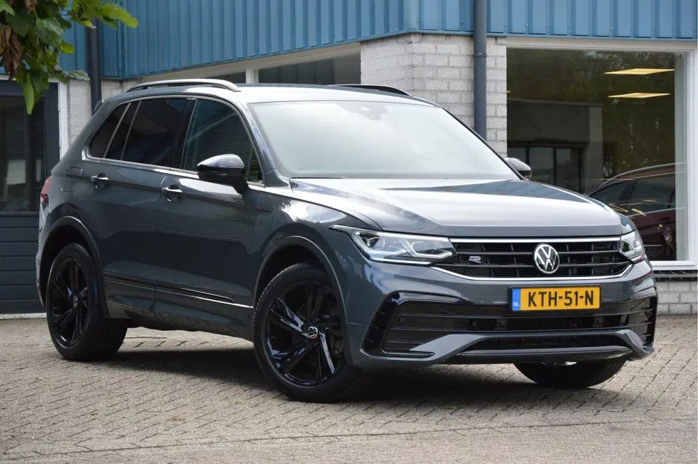 Volkswagen Tiguan 1.4 TSI eHybrid R-Line Business BLACK STYL uit 2021, foto 3