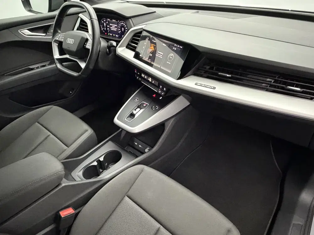 Audi Q4 e-tron 35 Launch edition 55 kWh SOH 90 uit 2021, foto 12